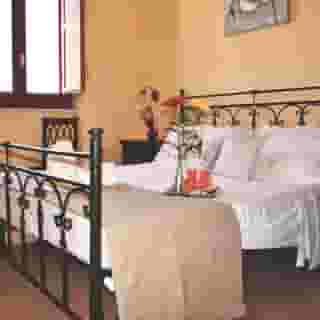 Hotel Columbia, 2 of 5