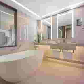 Four Seasons, 3 of 5