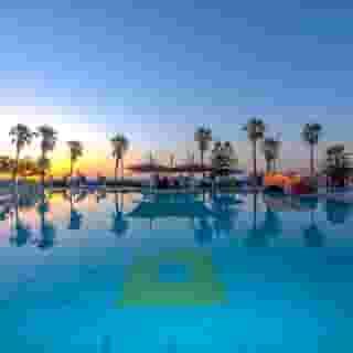 Armas Labada, 5 of 5