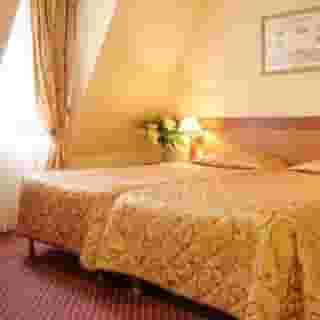 Pavillon Louvre Rivoli, 2 of 2