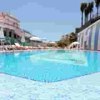 Apartments Las Gondolas, 1 of 5