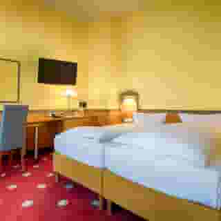 Plaza Hotel & Living Frankfurt, 1 of 5