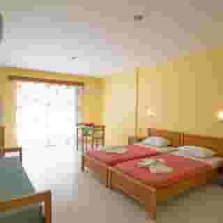 Polyxeni Aparthotel, 2 of 4