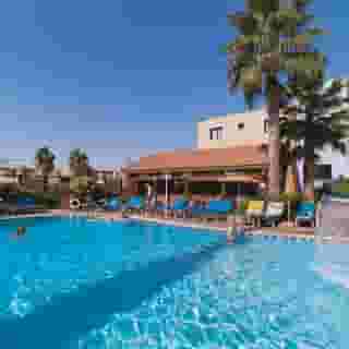 Senator Hotel Apartments, 4 of 5