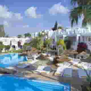 So Nice Boutique Suites, 1 of 5