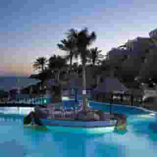 BlueBay Beach Club, 4 of 5