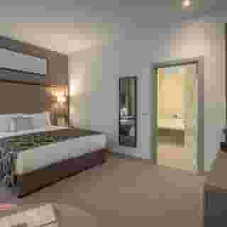 Clayton Hotel Charlemont, 2 of 5