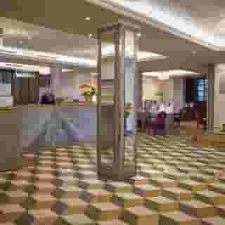 The Dufour, Suites & Rooms by Hotel Schweizerhof, 2 of 5