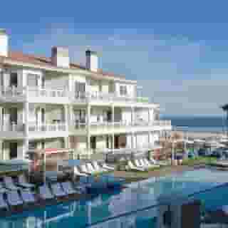 Shore House at The Del, Curio Collection by Hilton, 2 of 5