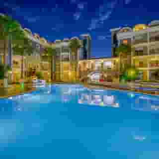 Alenz Suite Hotel, 4 of 5