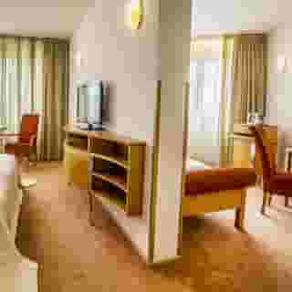 Hotel Set, 2 of 5