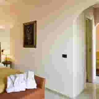 Majestic Palace, 2 of 5