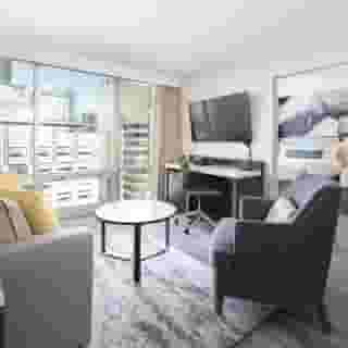 Delta Hotels By Marriott Vancouver Downtown Suites, 2 of 5