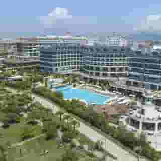 Commodore Elite Suites & Spa - Adults Only, 1 of 5