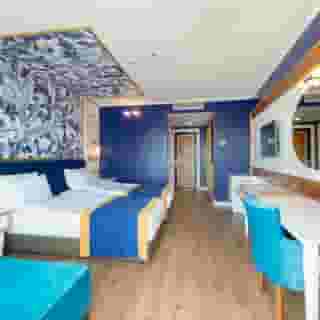 Utopia Beach Club, 6 of 6
