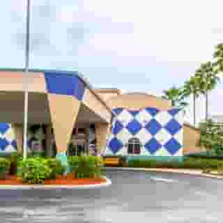 Clarion Suites Maingate, 2 of 5