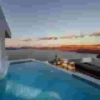 Neptune Luxury Spa Suites, 1 of 5