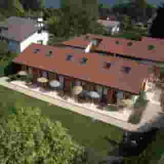 L Aurore Du Lac, 2 of 5