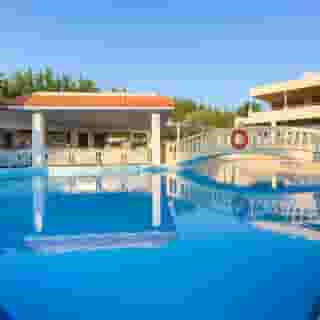 Memphis Beach Hotel, 2 of 5