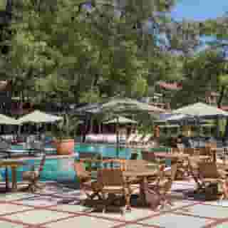 Marti Hemithea, 3 of 5