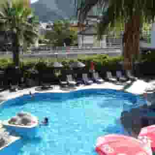 Sunblue Apartments, 1 of 5