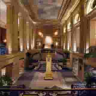 Hilton Chicago, 3 of 5