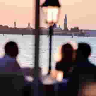 Villa Laguna, 2 of 5