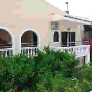Beachfront Salvanos Apartments, 1 of 5