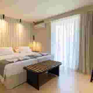 Alia Beach Hotel, 5 of 5