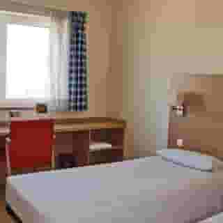 Travelodge Hospitalet, 3 of 5