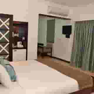 Sonesta Inns, 5 of 5