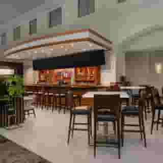 Embassy Suites Boston Logan Airport, 4 of 5