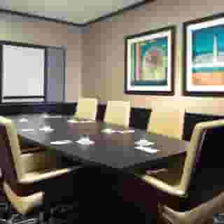 Embassy Suites By Hilton Houston Near The Galleria, 3 of 5