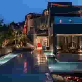 West East Suites, 4 of 5