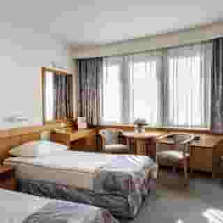 Budapest Hotel, 3 of 5