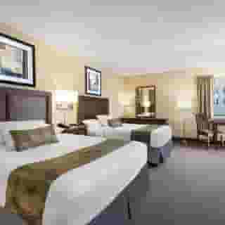 Travelodge by Wyndham by the Bay, 3 of 5