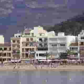 Los Geranios, 1 of 5