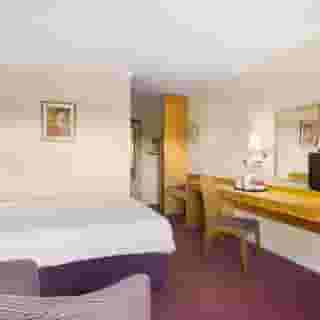 Days Inn by Wyndham Hamilton, 4 of 5