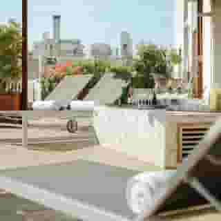 Hesperia Presidente, 2 of 5