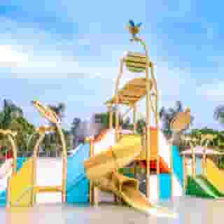 Lusso Sorgun, 4 of 5