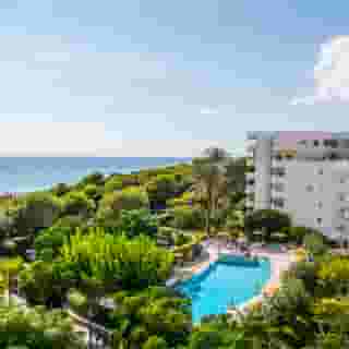 Hamilton Court, 3 of 5