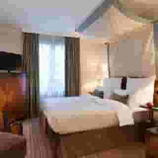 Warwick Brussels, 2 of 5