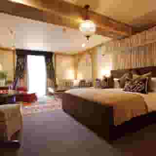 The Farmhouse, 3 of 5