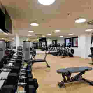 Dean's Home Budapest, 2 of 5