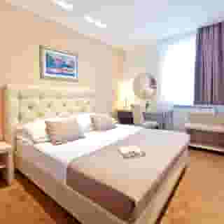 Hotel Central, 2 of 5