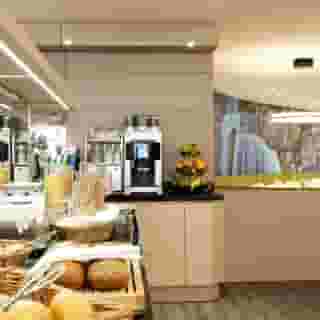 Derag Livinghotel Dusseldorf, 2 of 5