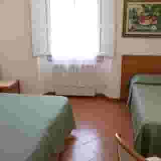 Maxim Firenze, 3 of 5