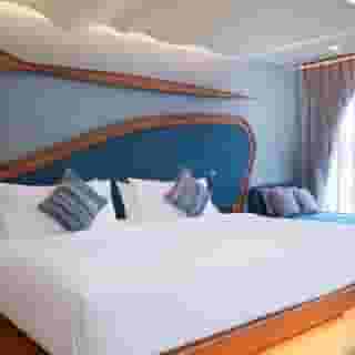 The Oceanic Sportel (SHA Extra Plus), 3 of 5