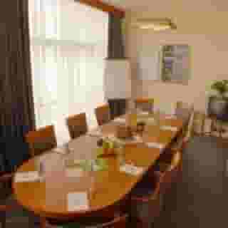 Royal Esprit, 2 of 5