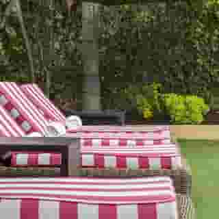 Hollywood Hotel, 2 of 5